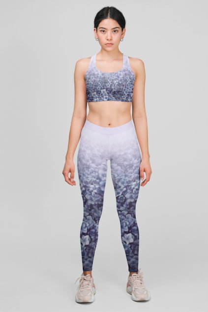 mockup featuring a woman wearing a sports bra and leggings at a studio 28720 (1)